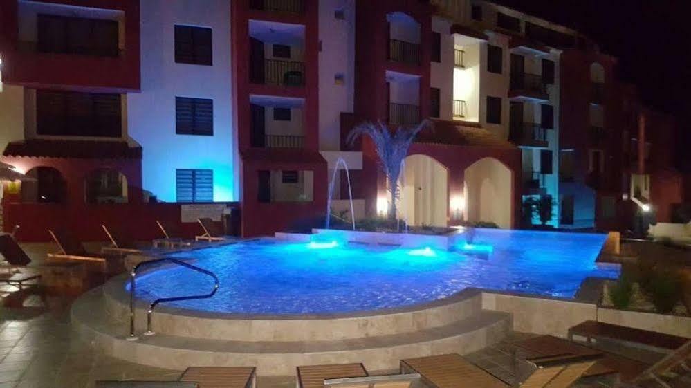 The Plaza Suites Humacao Exterior foto